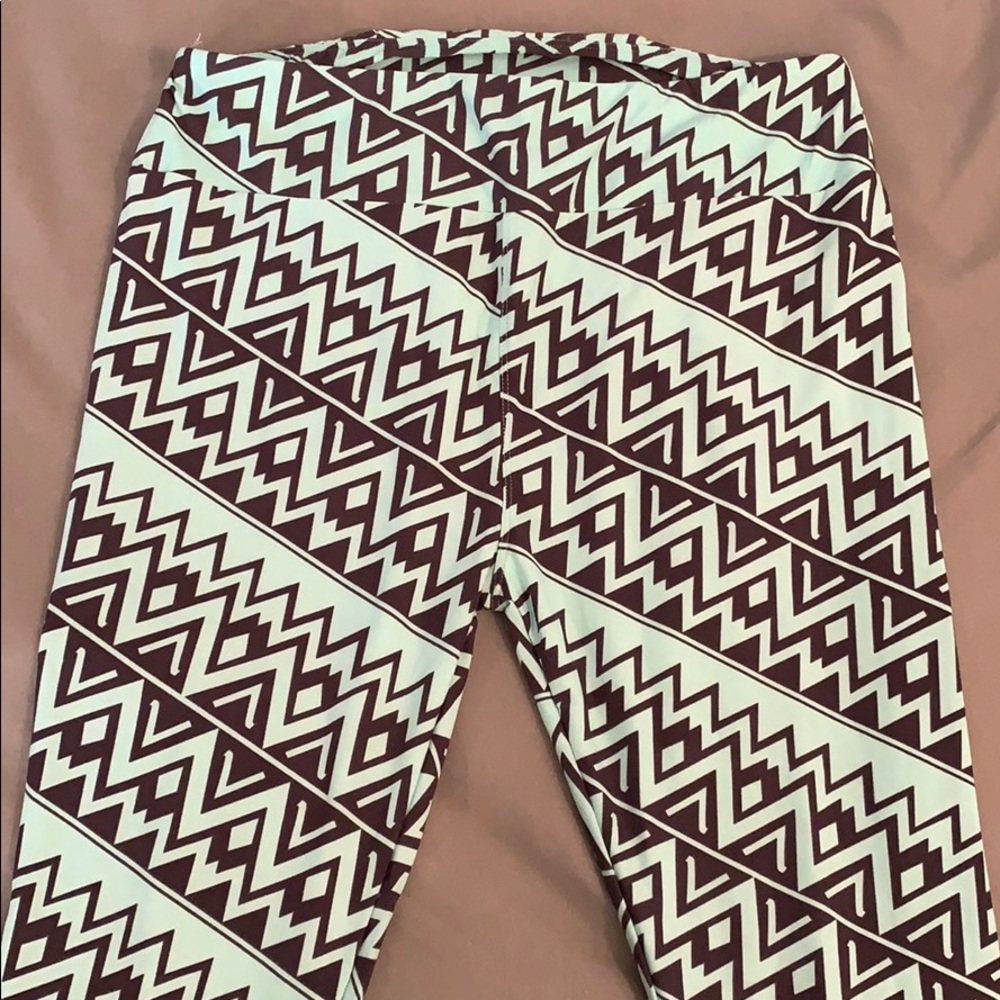 LuLaRoe butter leggings
